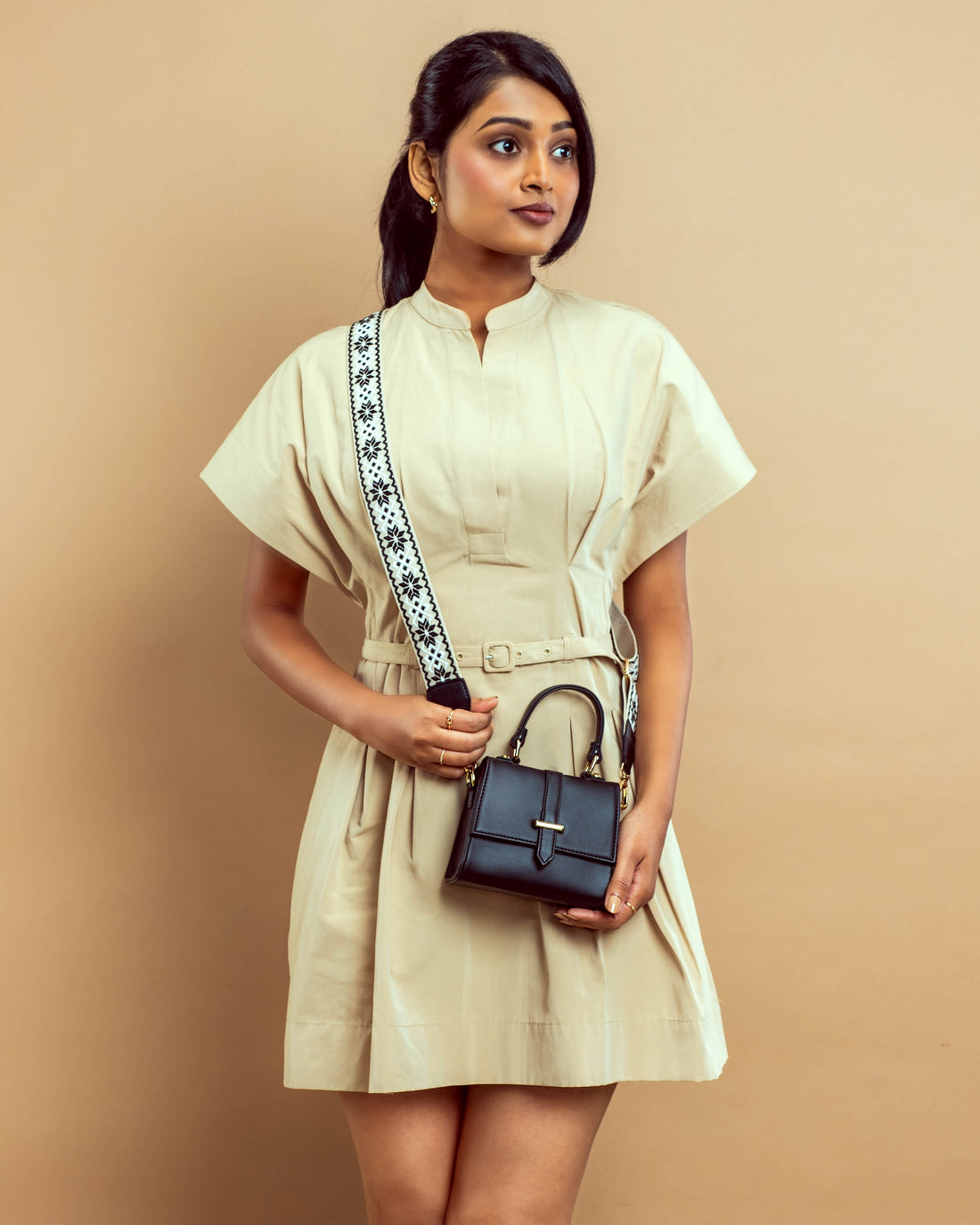 Emerald Elegance Mini Sling bag