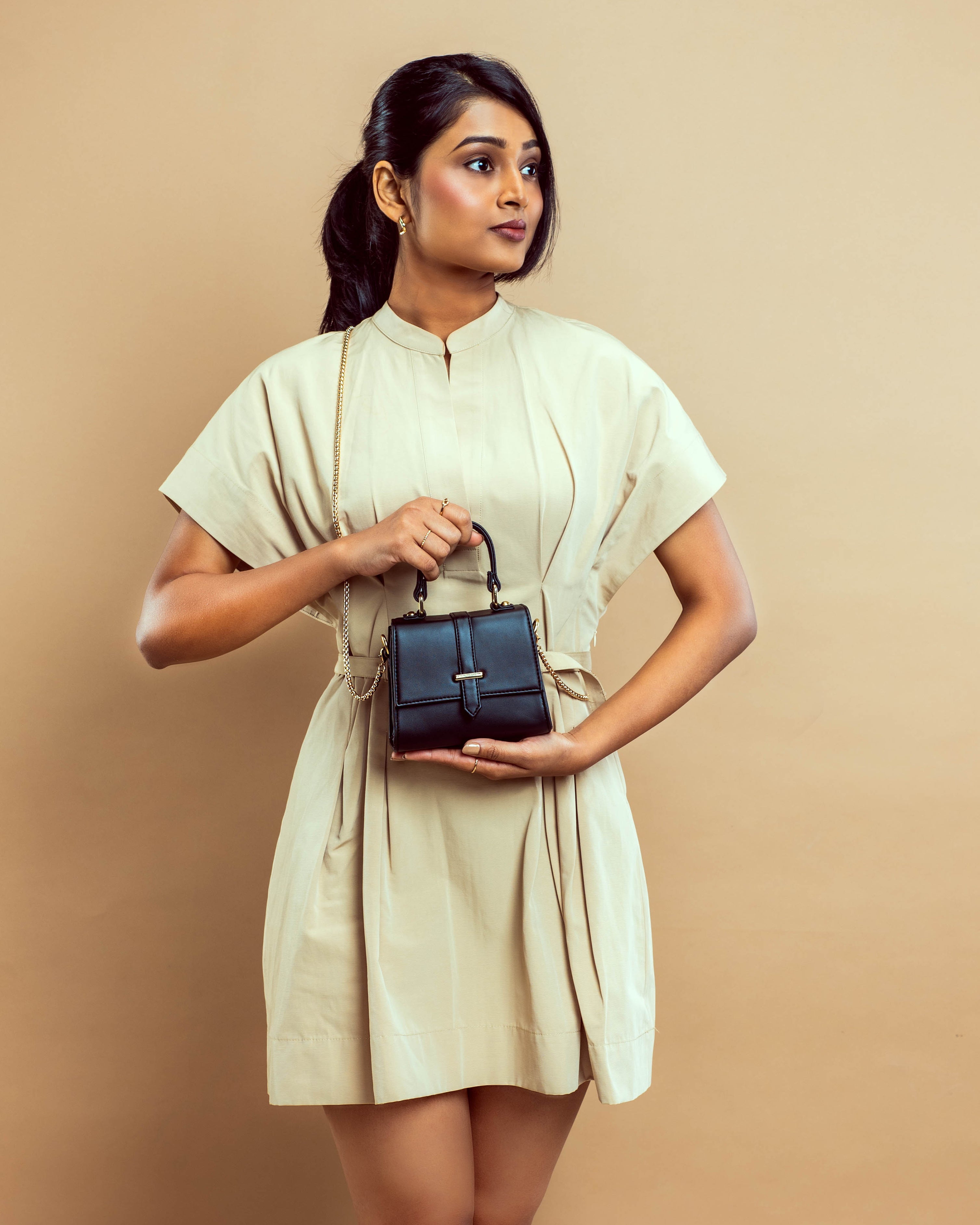 Emerald Elegance Mini Sling bag