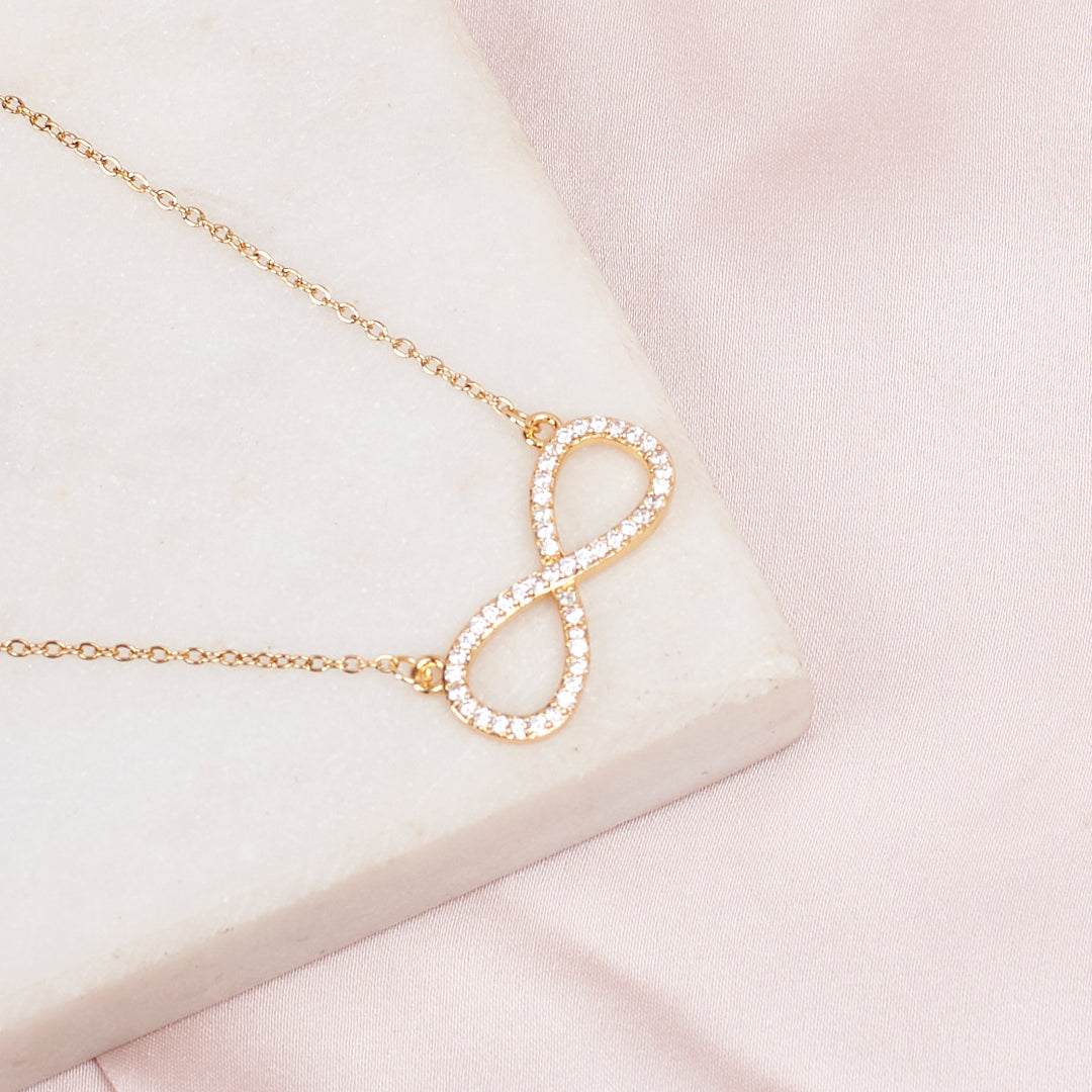 INFINITY LOVE GOLDEN CRYSTAL NECKLACE