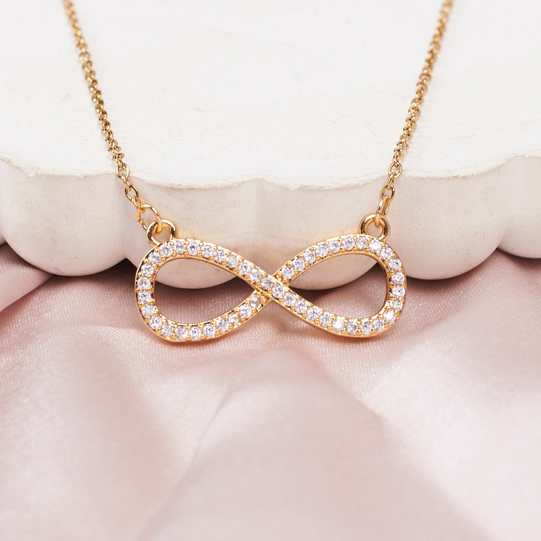 INFINITY LOVE GOLDEN CRYSTAL NECKLACE