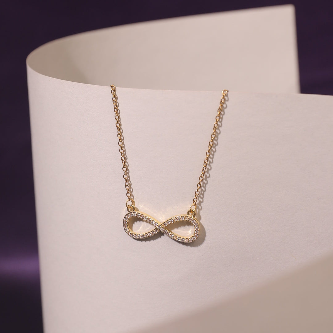 INFINITY LOVE GOLDEN CRYSTAL NECKLACE